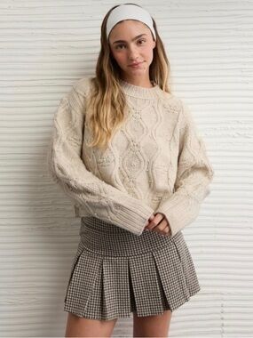 American Eagle Outfitters Cream Cable Knit Crewneck Sweater NWT